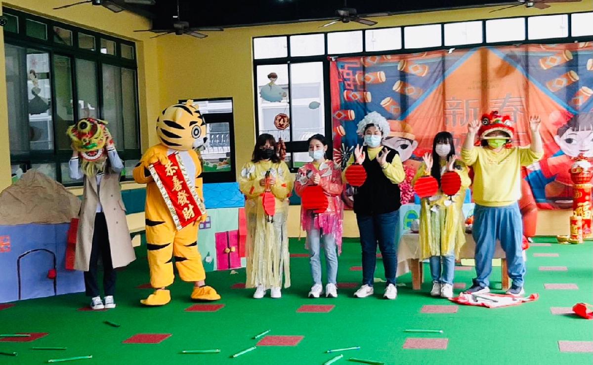 111年01月27日 薇格幼兒園虎虎生風 歡喜迎新年~新年圍爐 園內活動