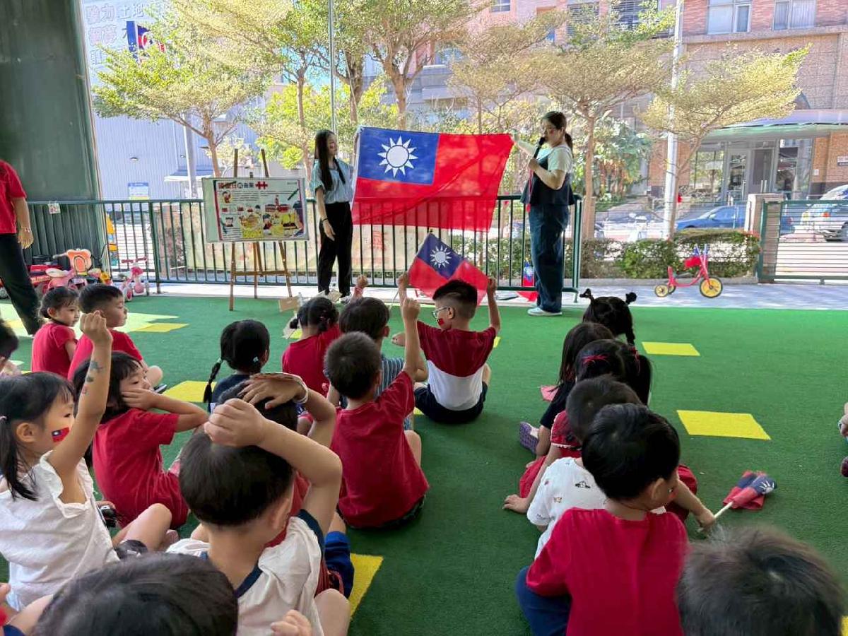 114.10.09-旗正飄飄慶雙十