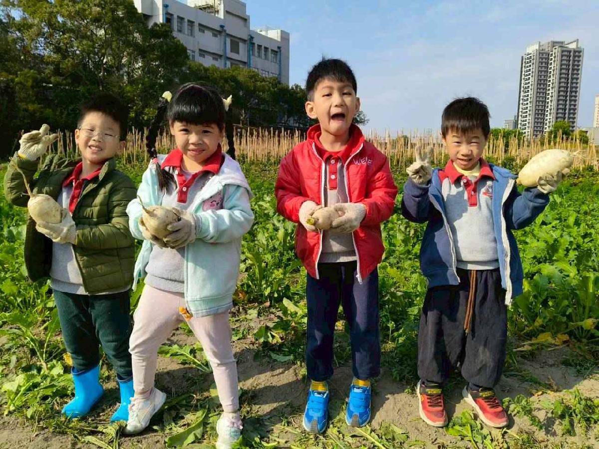 line_album_????櫻桃 拔蘿蔔_260108_17