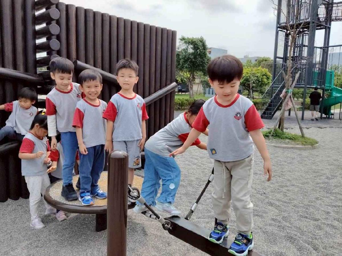 line_album_4／15櫻桃戰車公園_260415_15