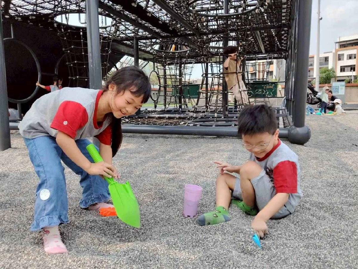 line_album_4／15櫻桃戰車公園_260415_50