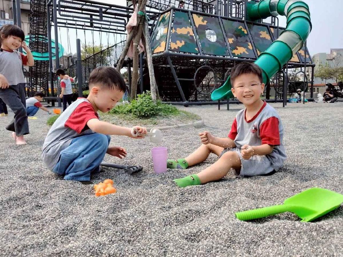 line_album_4／15櫻桃戰車公園_260415_56