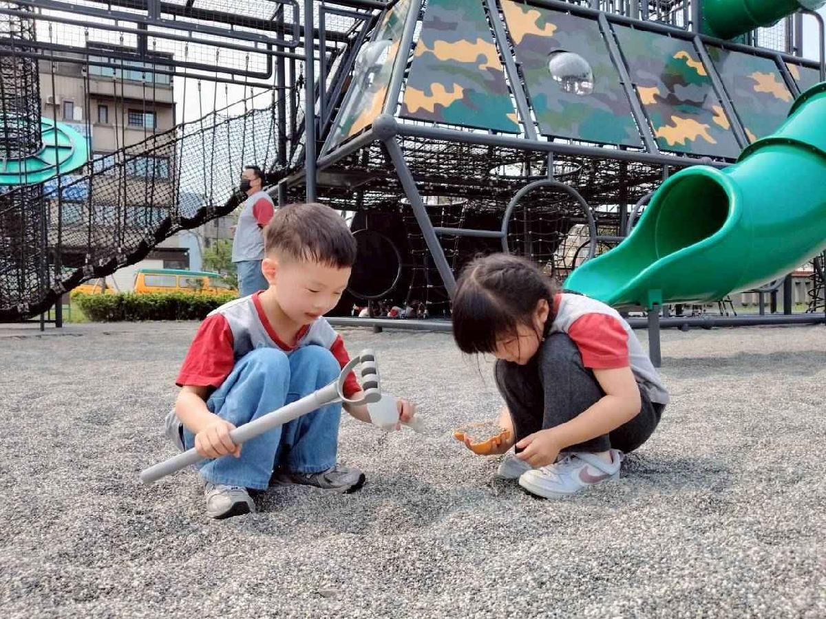 line_album_4／15櫻桃戰車公園_260415_59